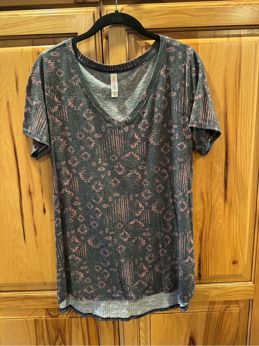 LuLaRoe Charcoal Short Sleeve V-Neck Tee with Pink Pattern